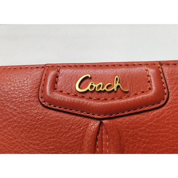 Coach Ashley Red Leather Zip Around Credit Card Wallet - Picture 4 of 16